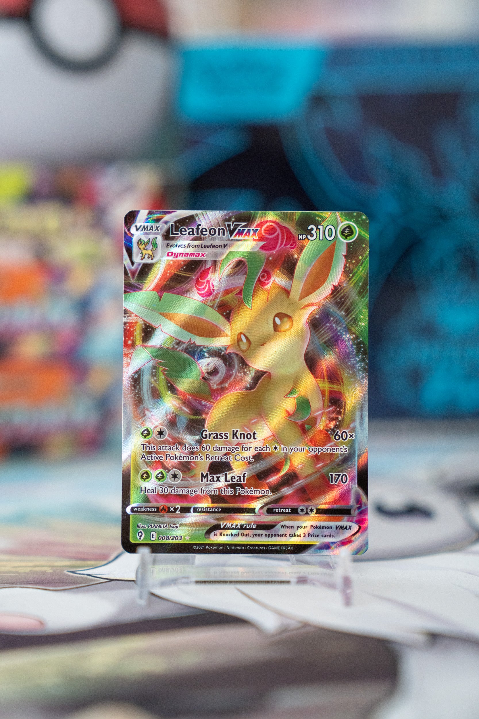 Leafeon VMAX (EVS 008)
